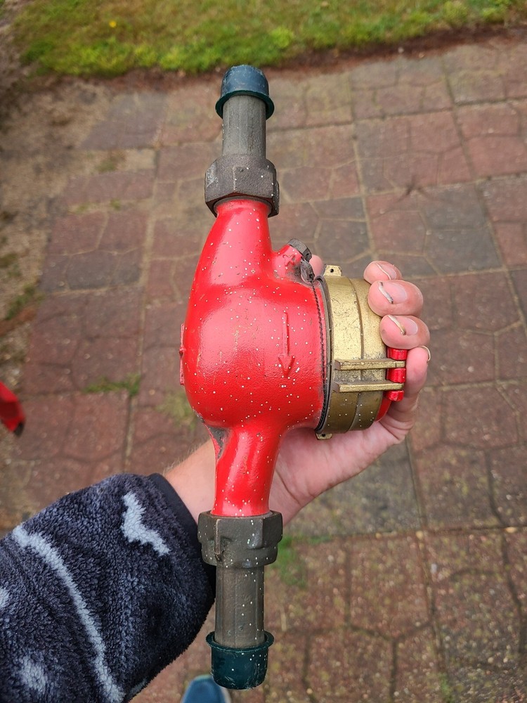 KENT DISPLACEMENT WATER METER