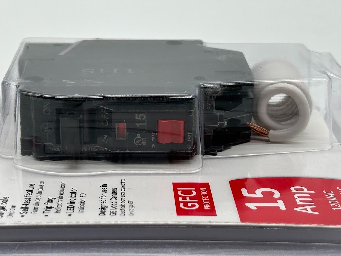 GE 15 Amp Single Pole Ground Fault Breaker with Self-Test GFCI THQL1115GFTP New