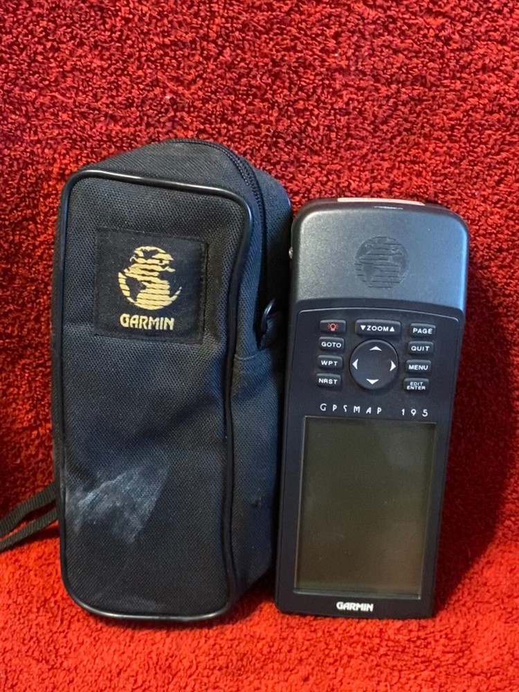GARMIN GPSMAP 195 WITH CARRYING CASE CORE NOT WORKING