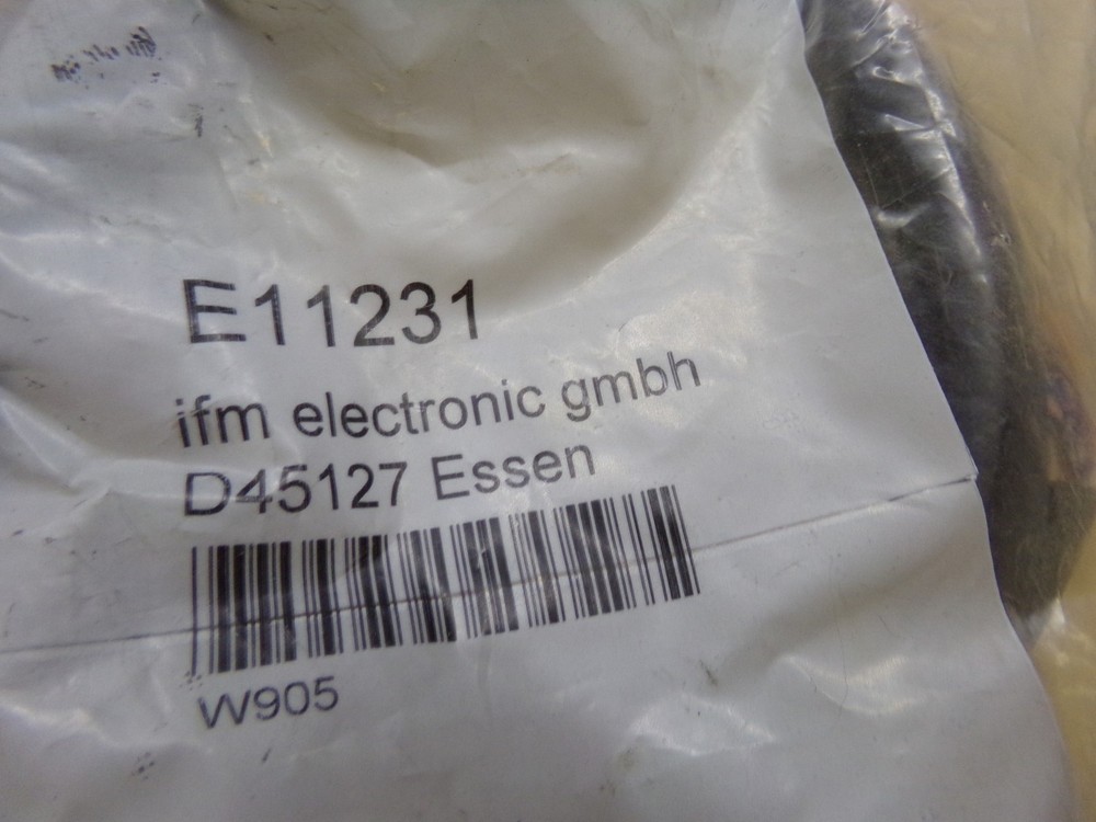 NEW IFM Electronic GMBH E11231 Cable *Free Shipping*