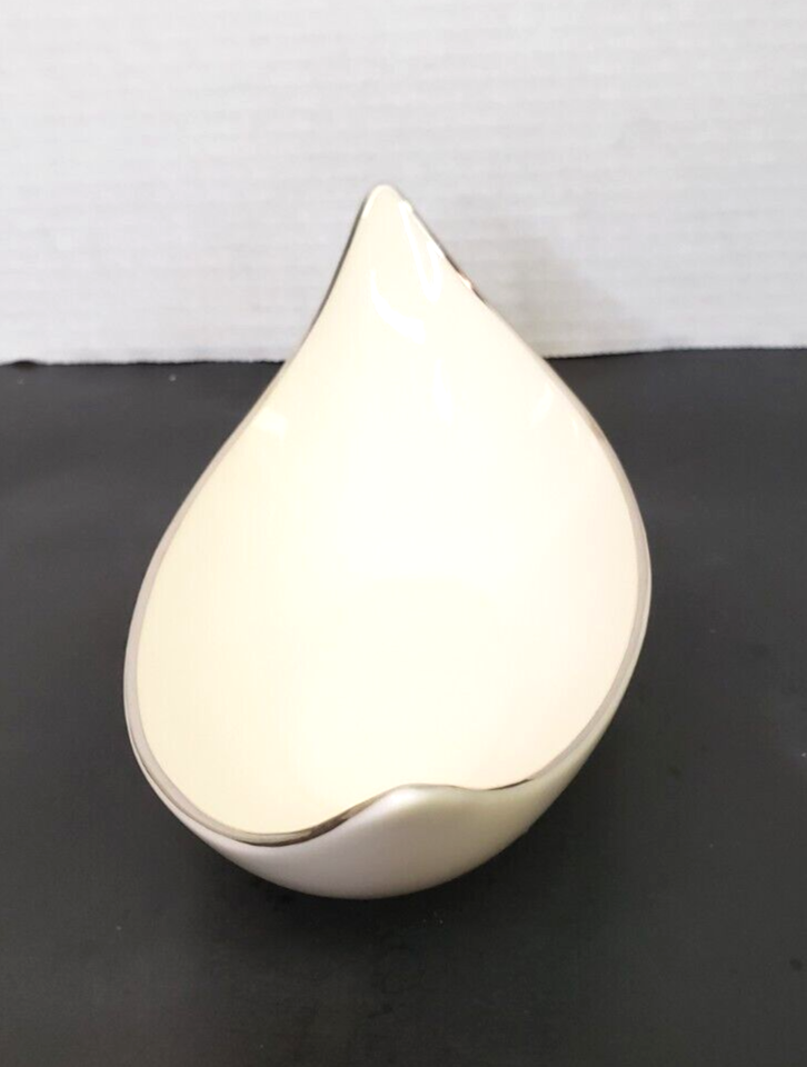 Montclair by Lenox Nut/Candy Dish 9" Long