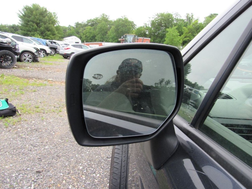 FORESTER 2014 Glove Box 1048275