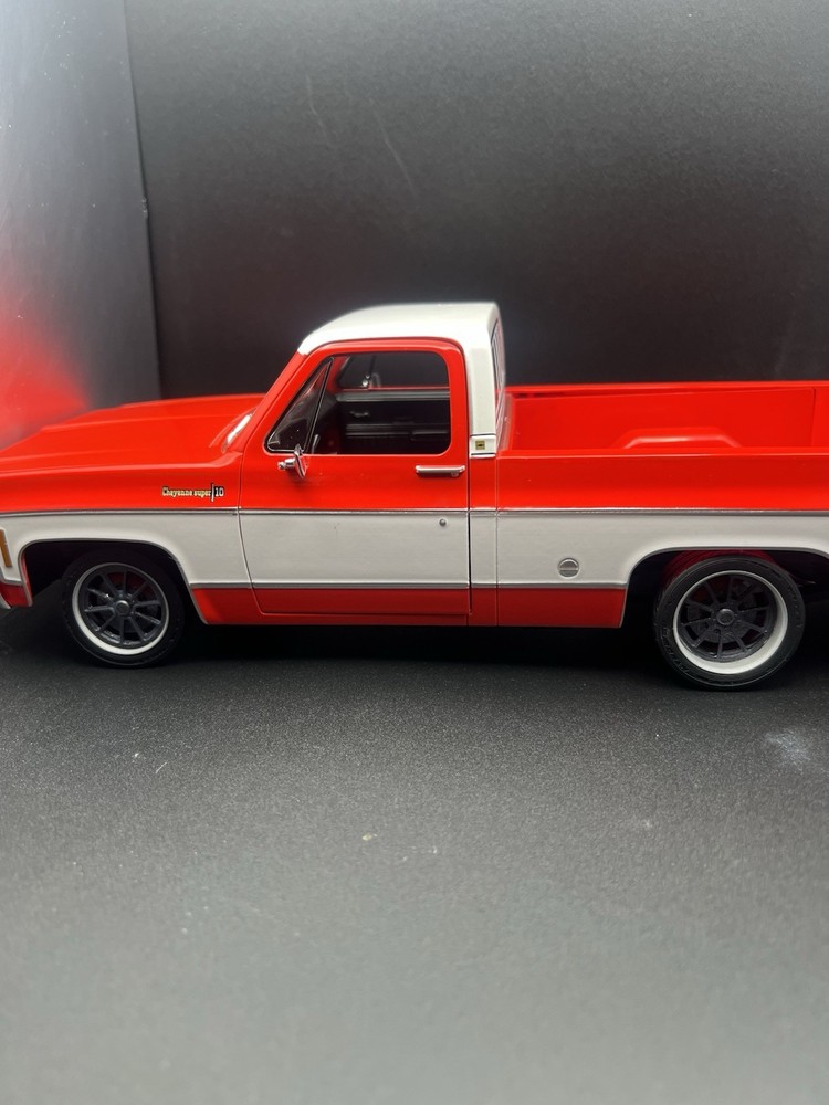 1:18 Scale Custom Deep Dish Performance Wheels W/ Brake Kit