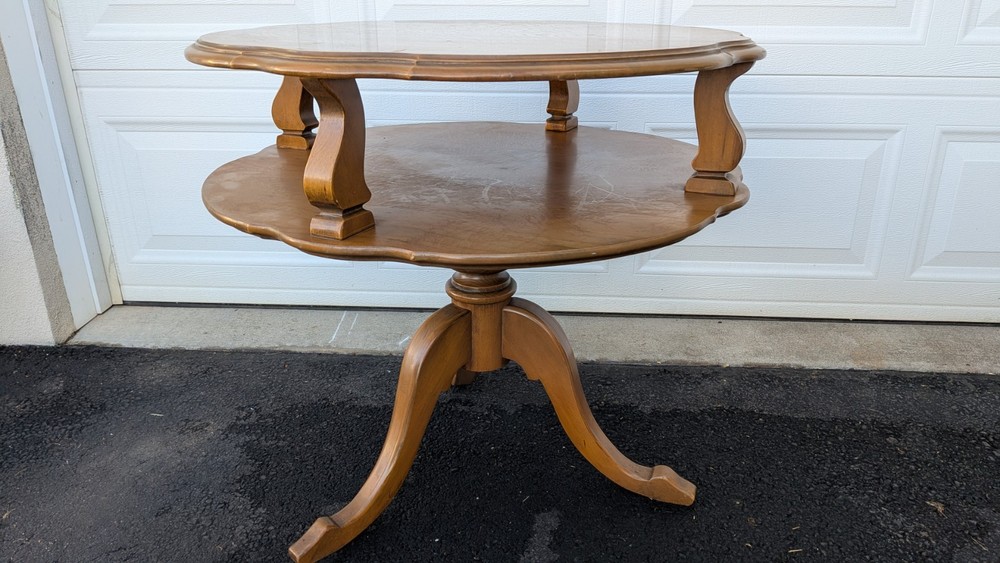 Vintage Round Curio Table 2 Tier
