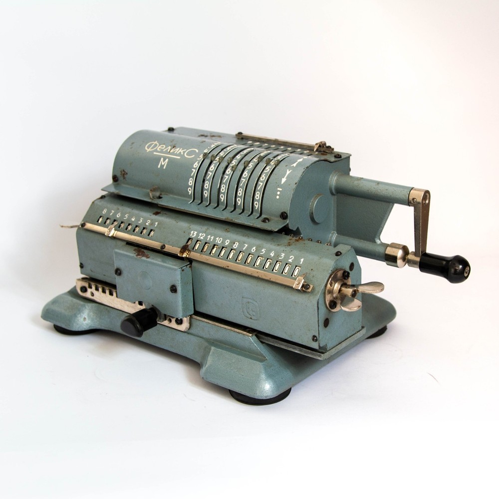 Arithmometer machine. Soviet Vintage Mechanical Rare Calculator RARE.