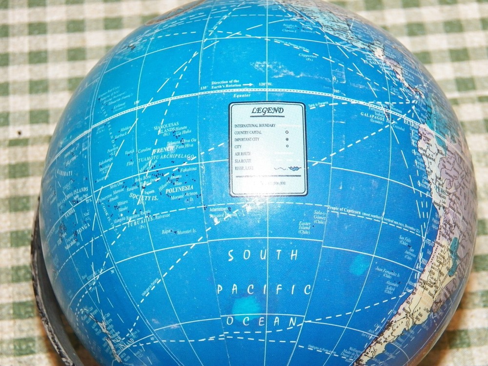 2012 Metal Tabletop World Globe - Approximate 5 Inch diameter