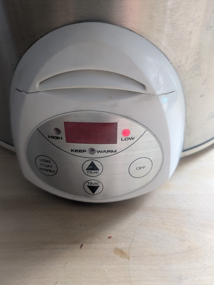 Rival 6 Qt. Crock Pot Programmable Smart-Pot Model SCVC651