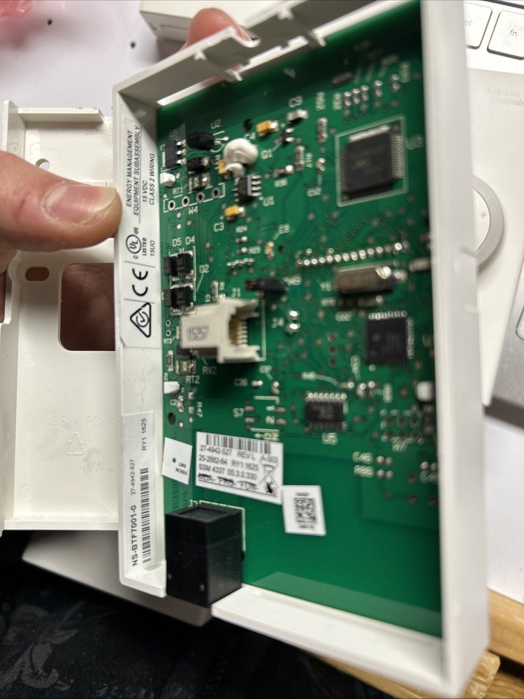 Johnson Controls NS-BTB7001-0 Network Sensor for Temperature
