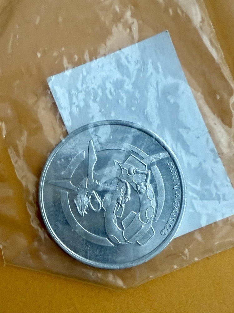 2005 RAYQUAZA Pokémon Coin Sealed
