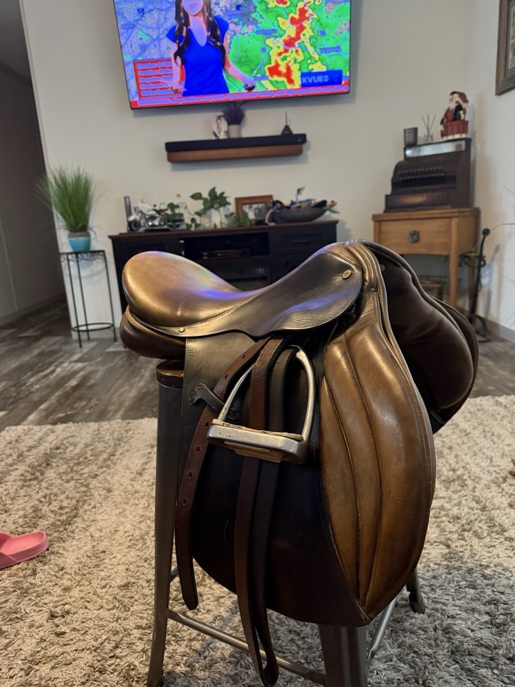 Frank Baines English Saddle