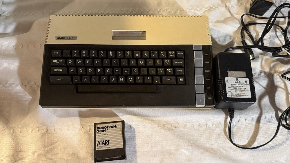WORKING Atari 800XL 8 Bit Retro Computer REFURBISHED See Pics READ