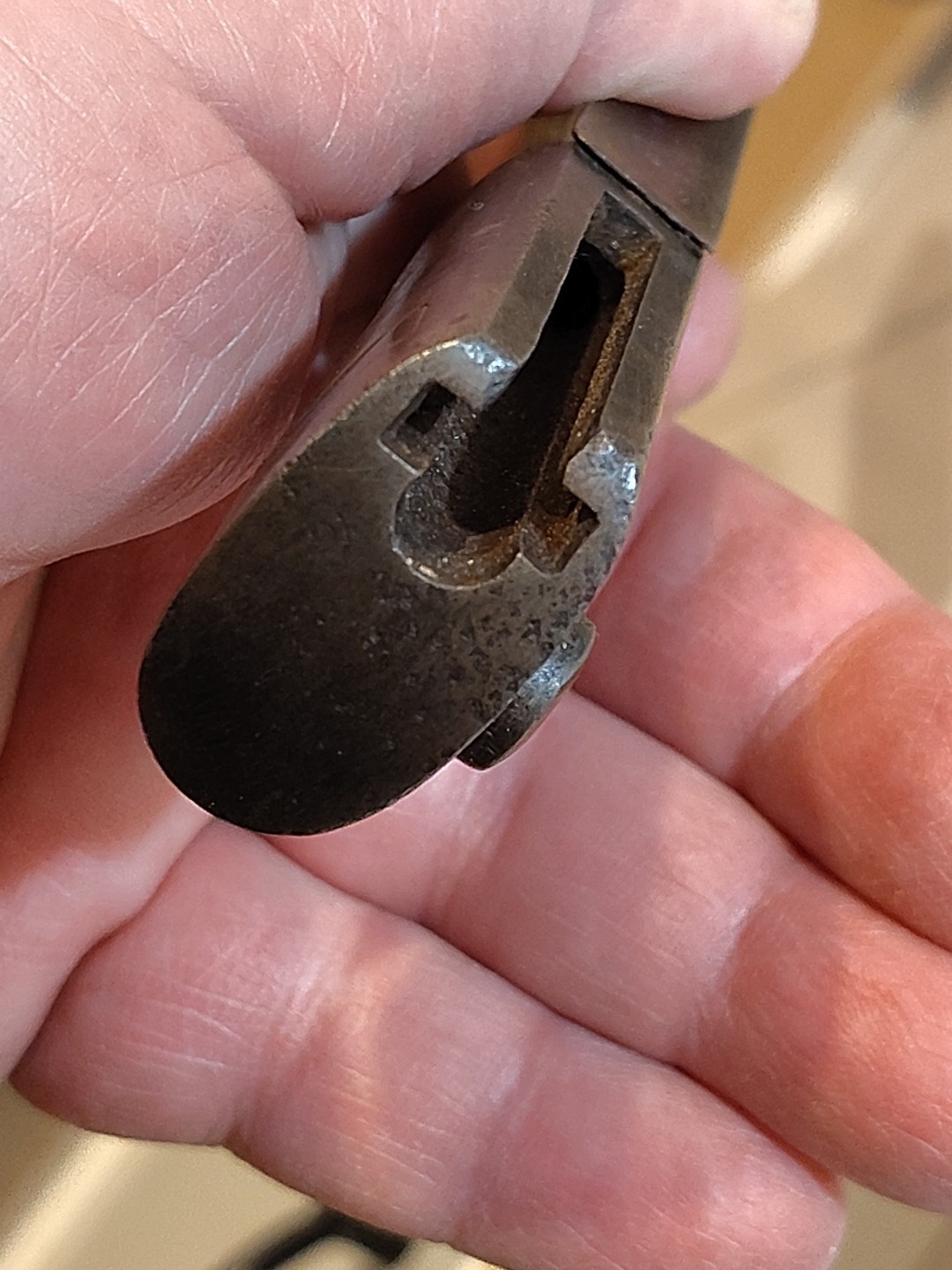 P. D. Luneschloss Solingen, German Bayonet & Scabbard, Handle Scales r Missing