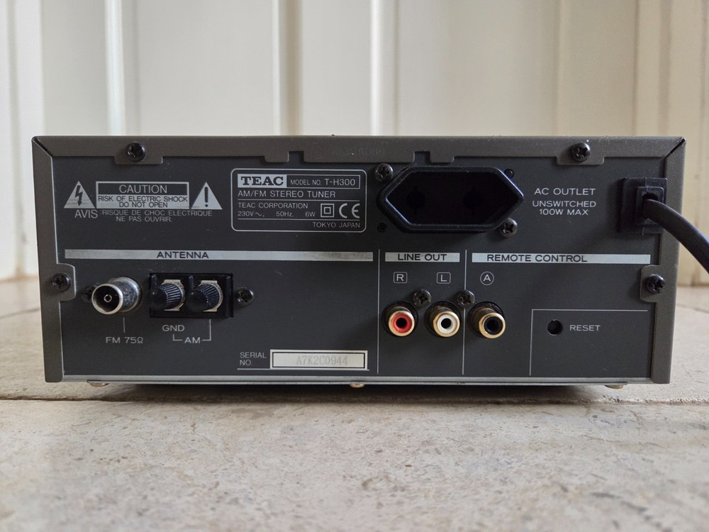 TEAC T-H300 Tuner