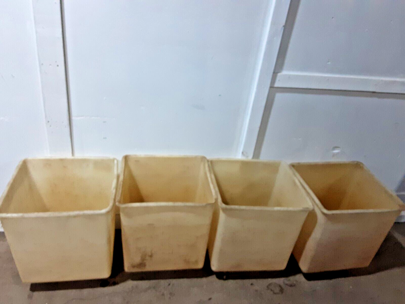 LOT OF 4 RUBBERMAID H.D COMMERCIAL INGREDIENT BINS ON CASTERS