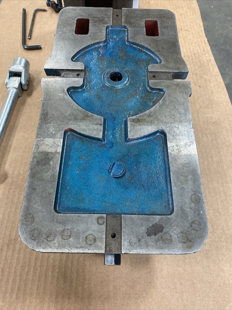 INTERSTATE 6” Machine Vise With Jaws & Handle