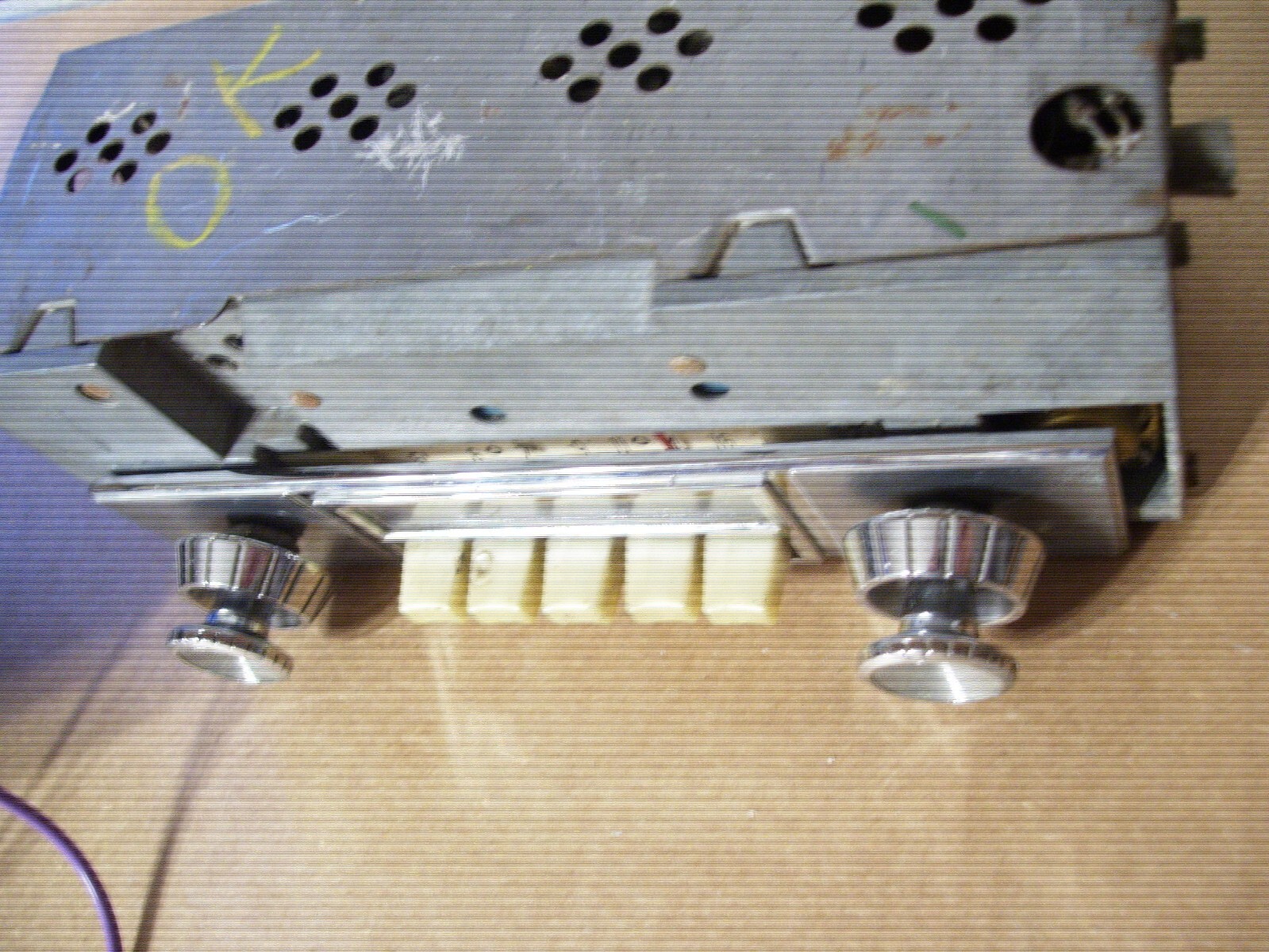 61 1961 Plymouth radio Good working with speaker