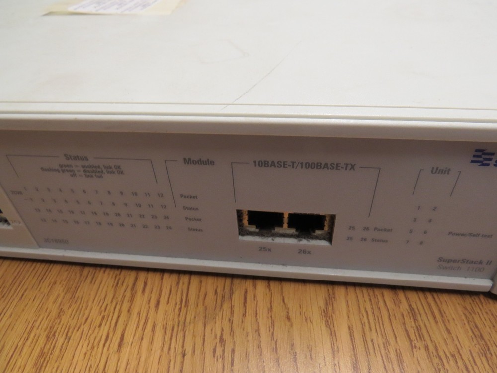 3COM 3C16950 SuperStack 2 1100 24-Port Ethernet Network Switch