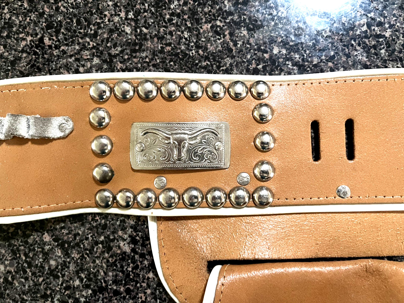 Outstanding Keyston horseshoe holster w/WOW Hubley Cowboy toy cap gun pistols