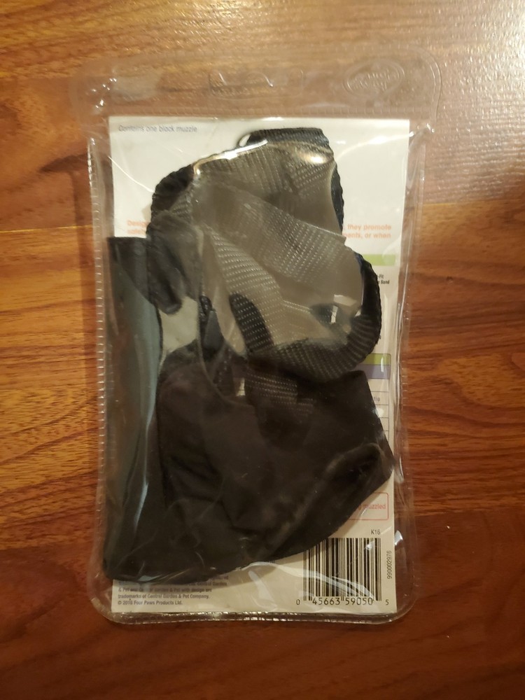 Four Paws Quick Fit Dog Muzzle Black XL
