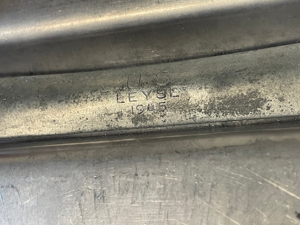 Vintage US Military Mess Kit 1945 WW2 WW1 Kits Patches WW2 Hats Caps Gloves LOT