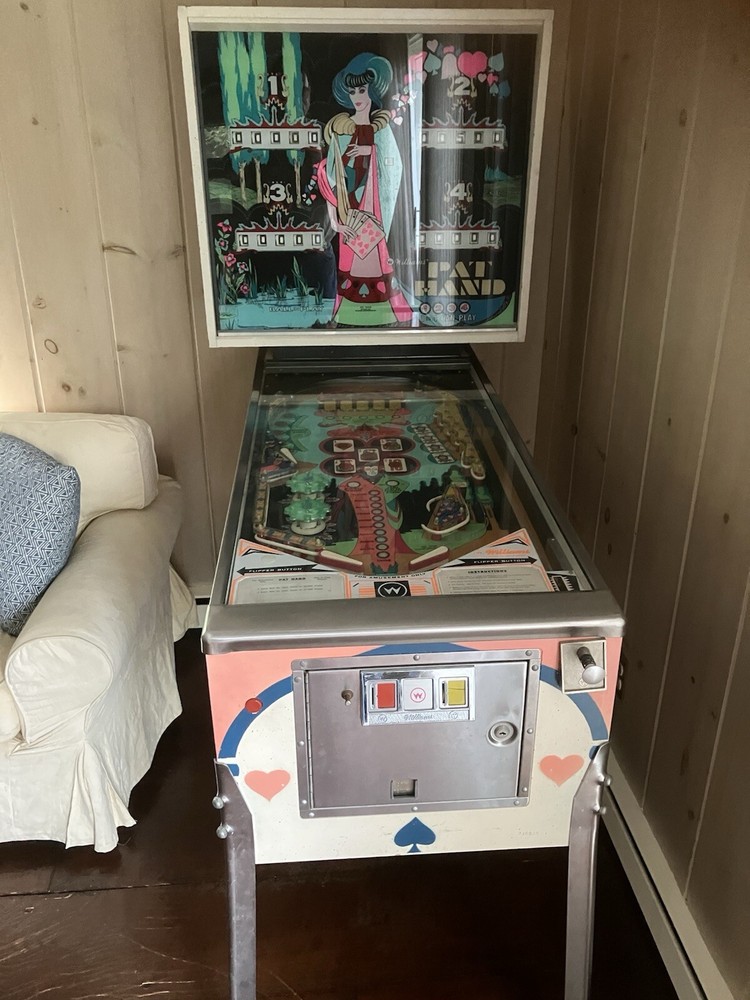 Pat Hand pinball machine by Williams