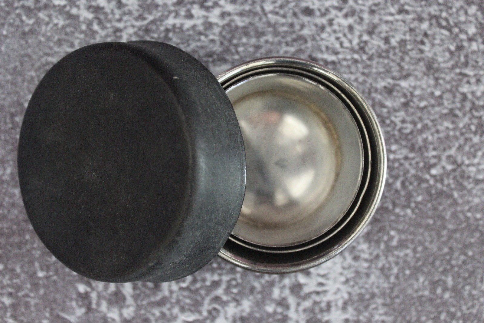 Pairpoint Mfg Co Collapsible Cup Quadruple Silver plate with Leather Case