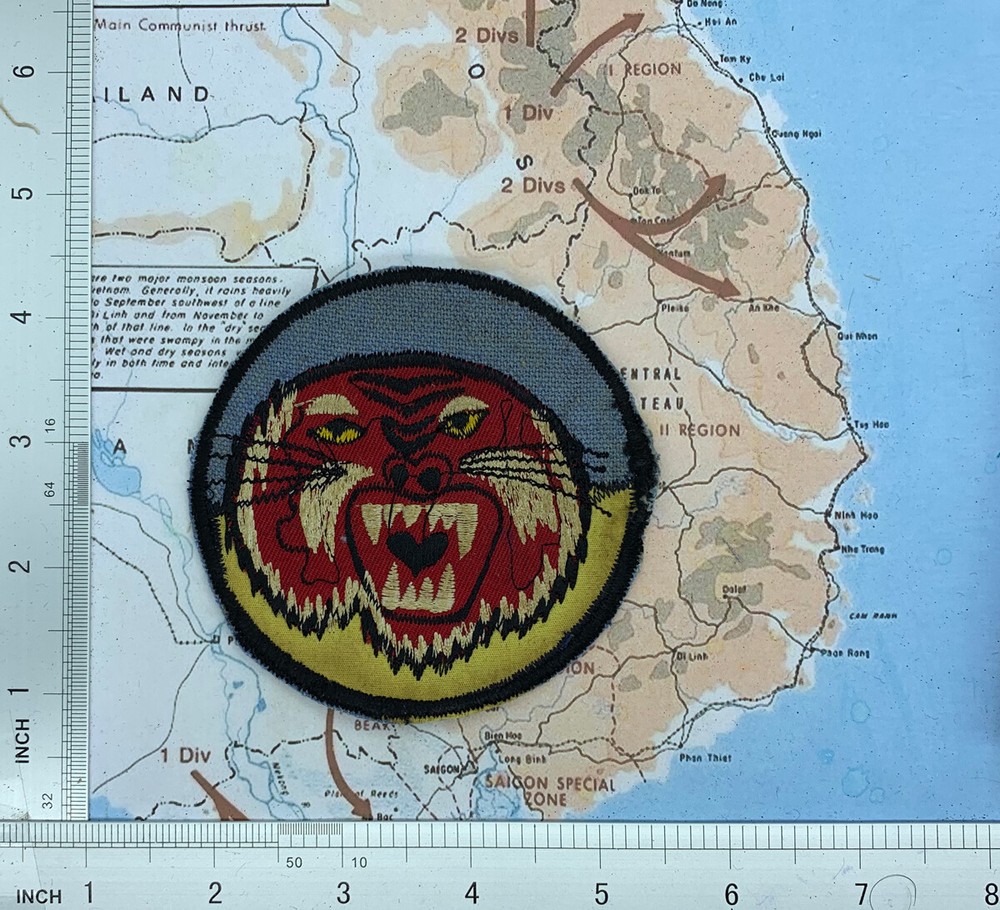 Patch , US Army 10th ARMORED Division TIGER Patch , s6