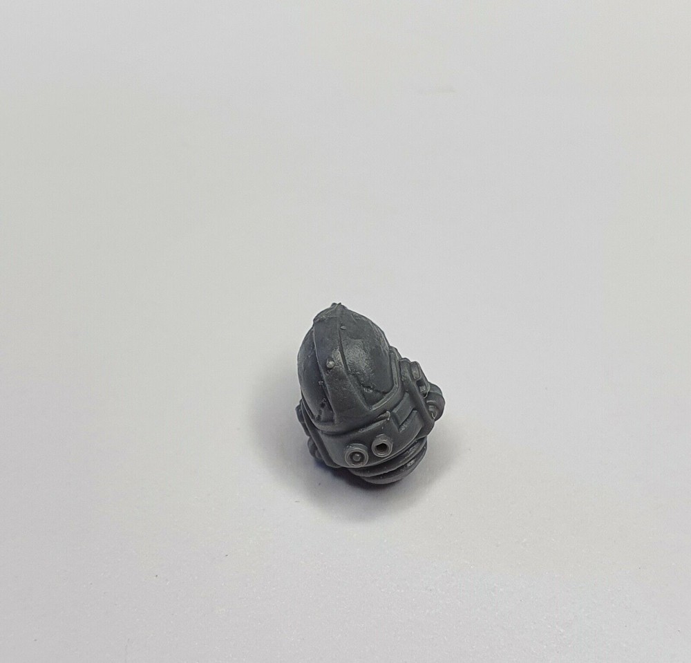 Space Marine Skull Chaplain Helmets x20 bits 40K