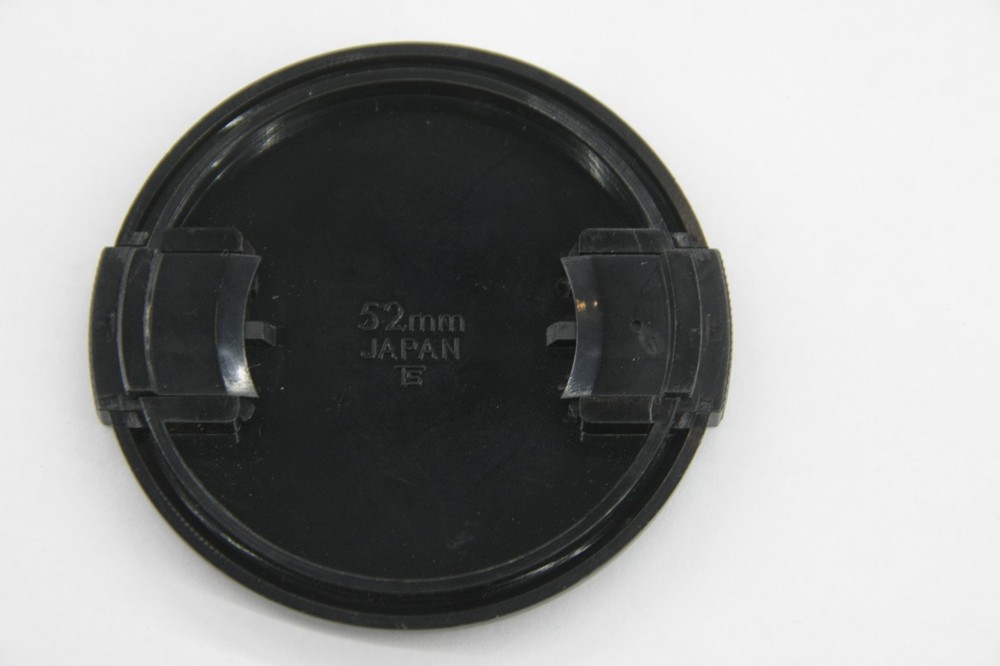 52mm - Front Snap On Lens Cap - Quantaray - USED Z258