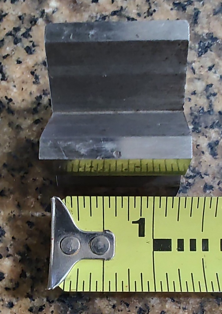 🗽1-1/4" SQUARE V BLOCK