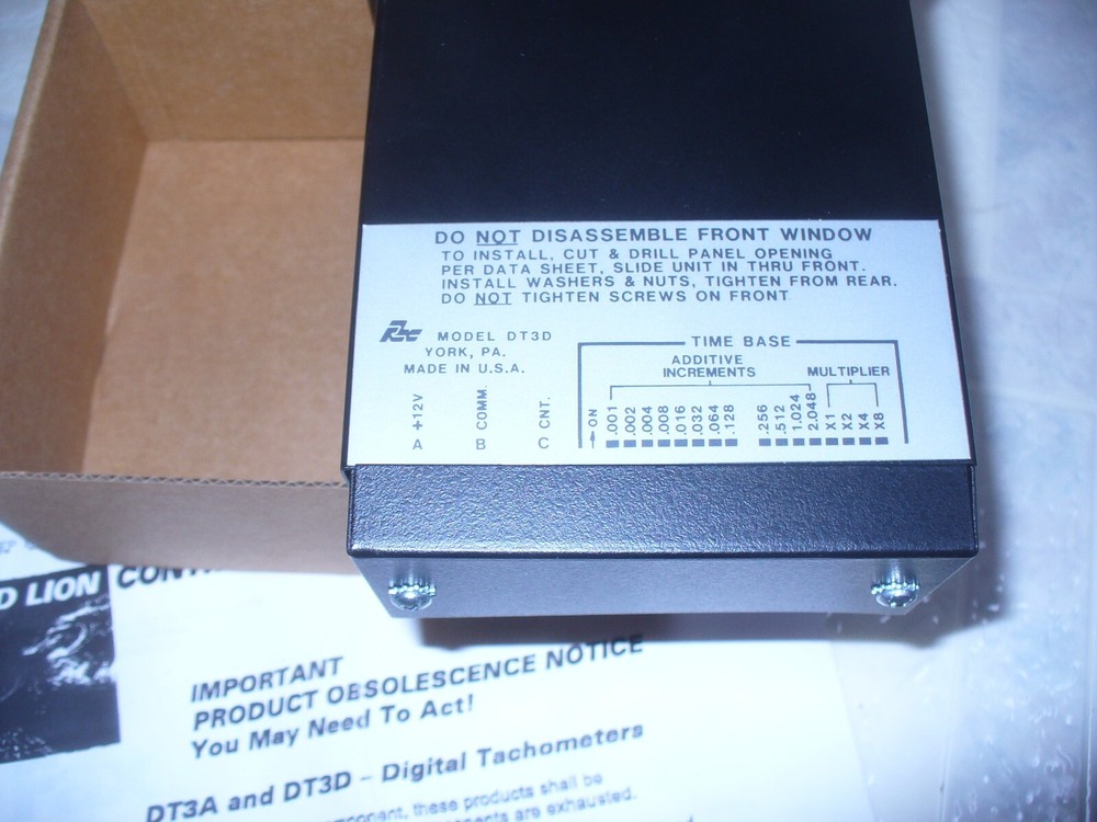 RED LION CONTROL DT3D0500 5 DIGIT TACHOMETER