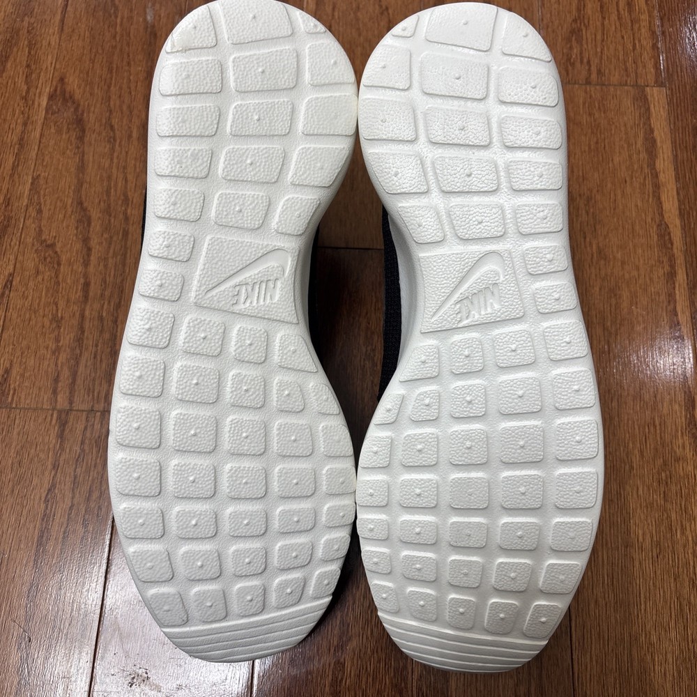 Nike Roshe One Black & White Antharcite size: 8