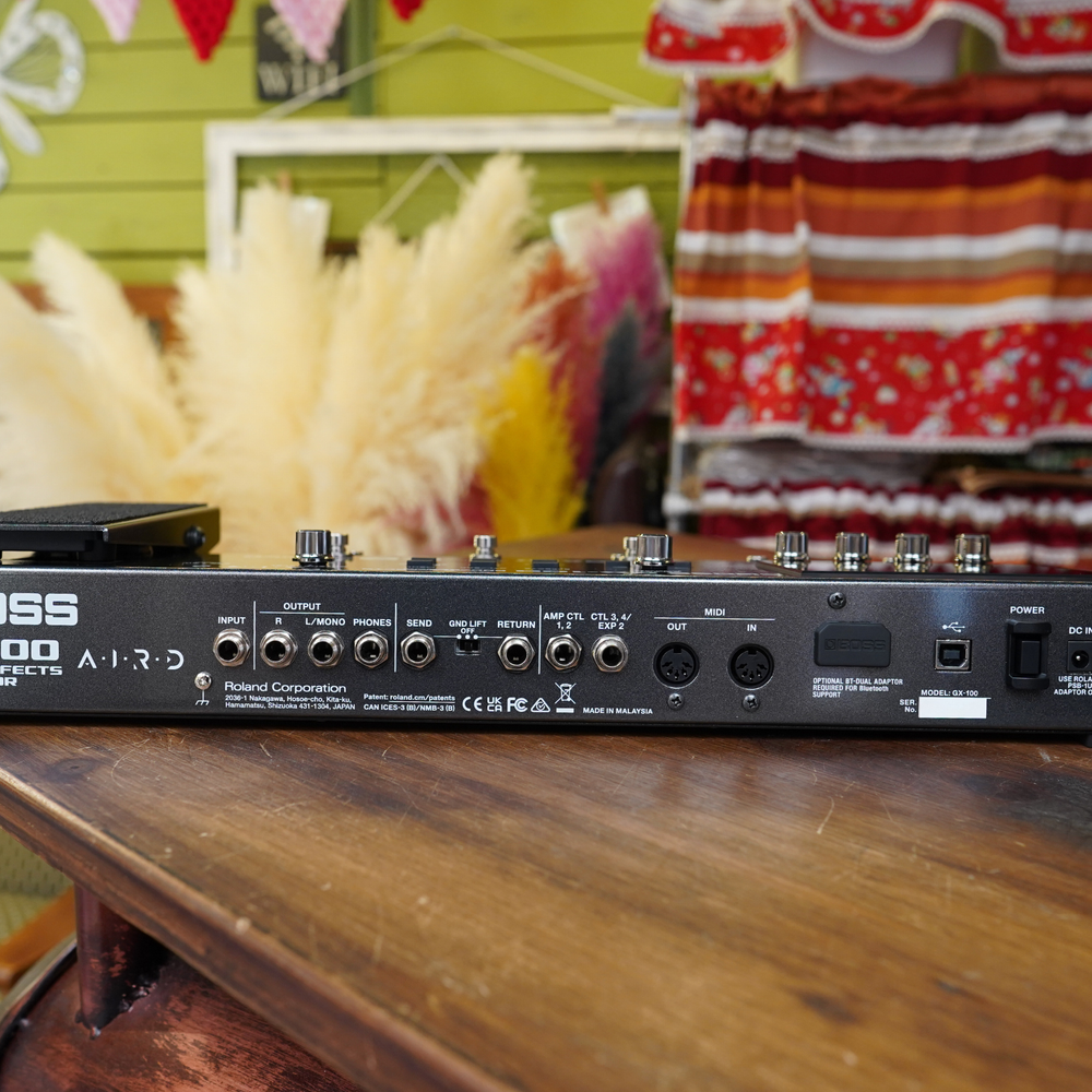 BOSS GX-100 Guitar Pedal Effects Processor AIRD Preamplifier Audio Interface