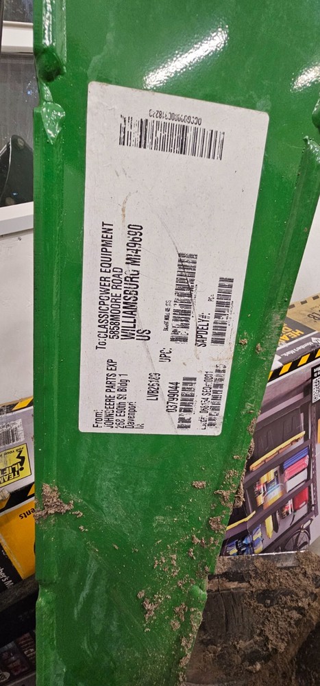 John Deere 485 Backhoe