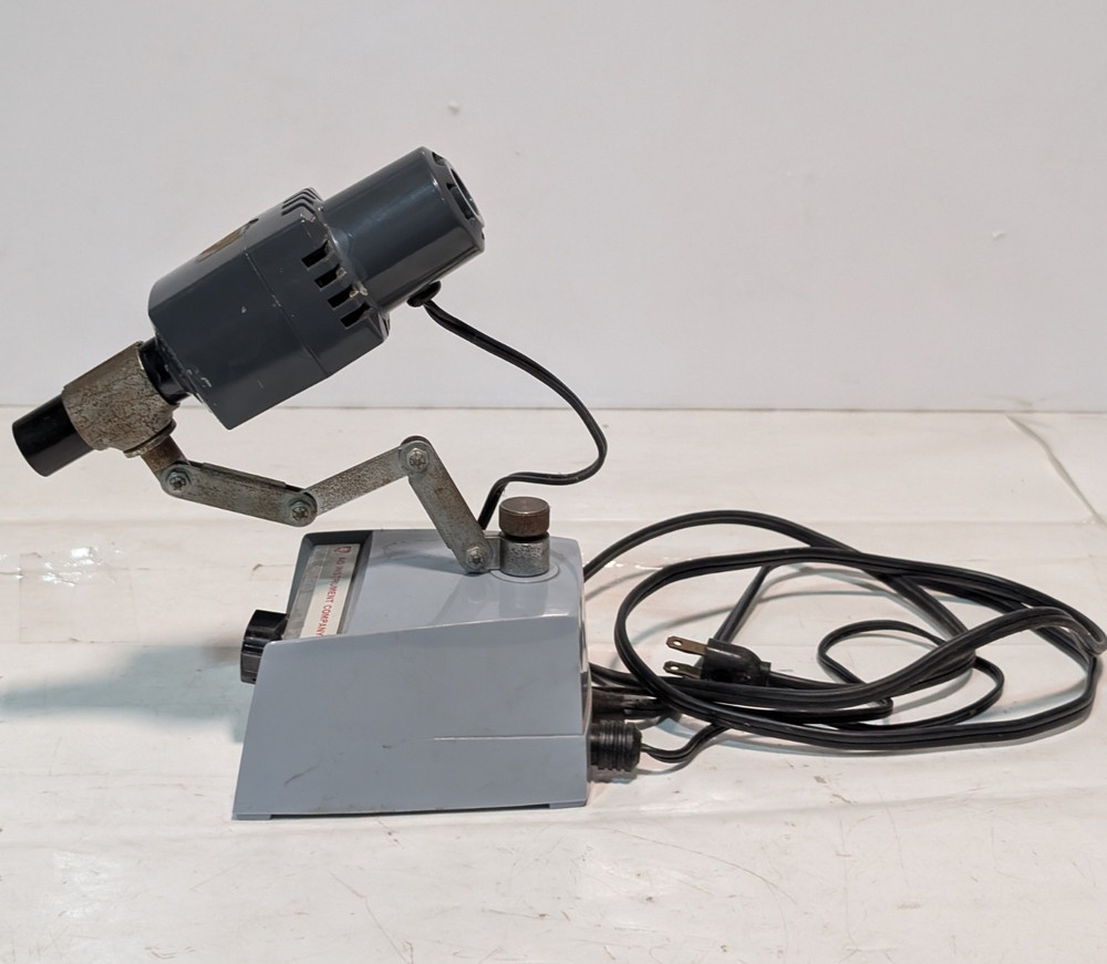 AO Instrument Co. 365 Starlite Microscope Illuminator w/ Variable Transformer