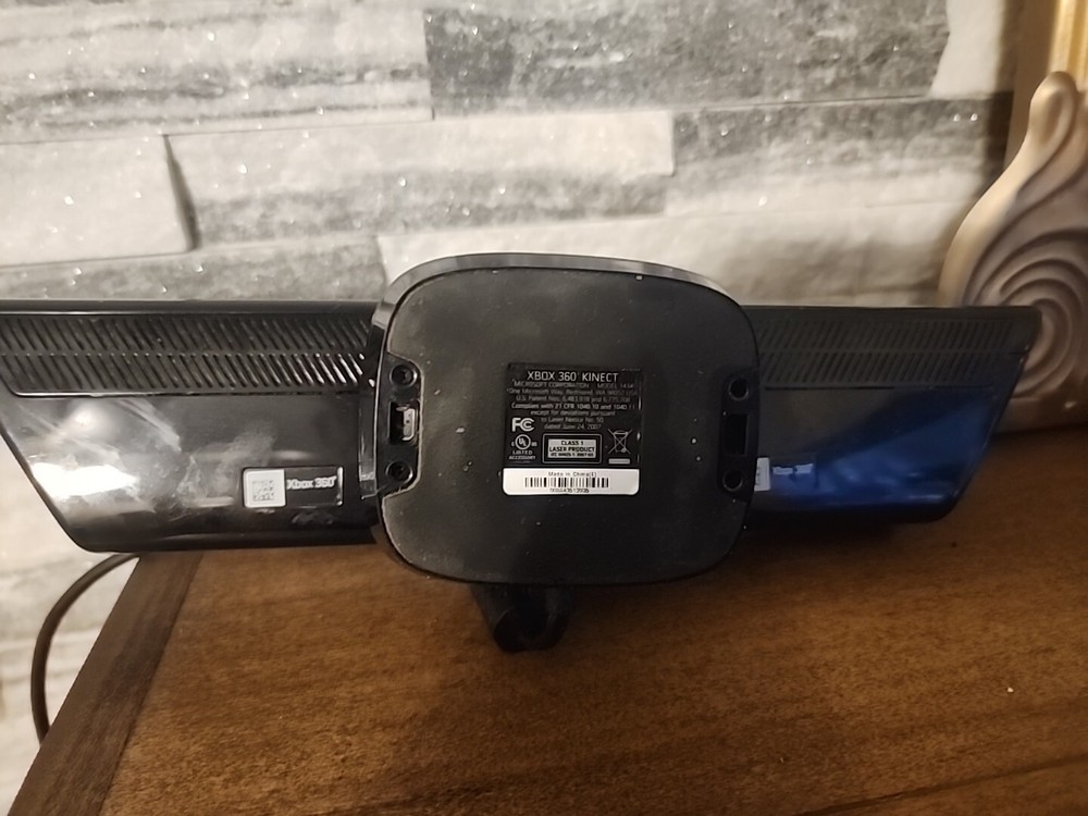 Microsoft Xbox 360 Kinect Sensor Bar Only - Black