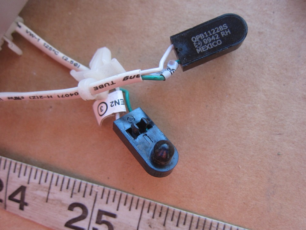 OPB11228E OPB11228S Integrated Circuit, used