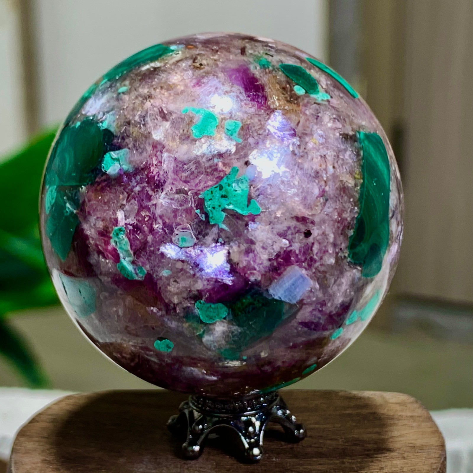 127G Newly discovered rare malachite purple mica symbiotic sphere restoration