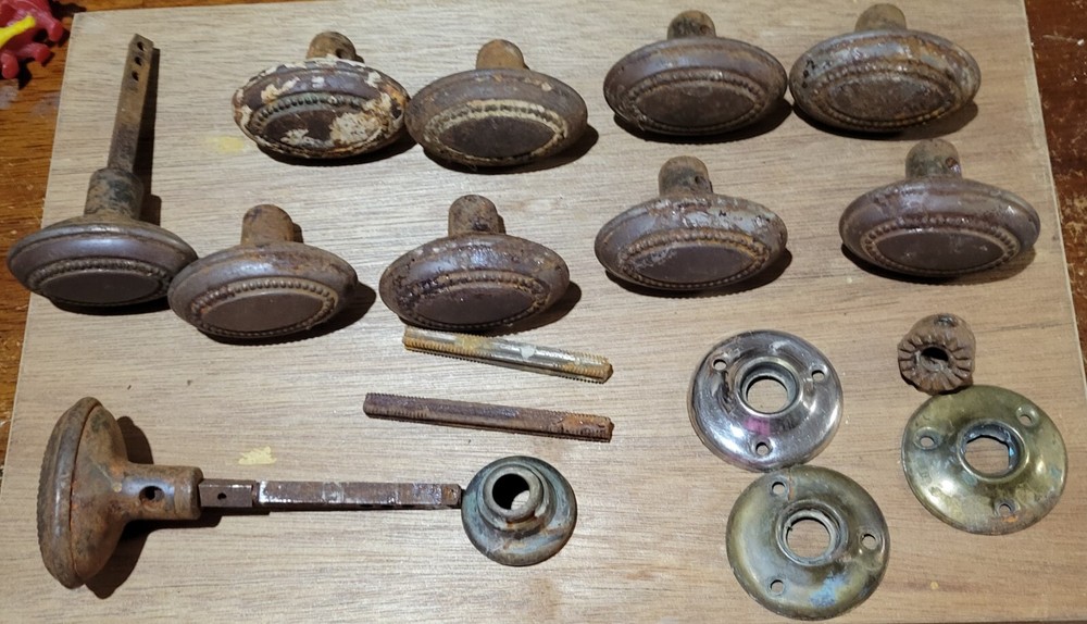 Antique Brass Door Knobs Handles 10 Plus 7 Accessories Hardware
