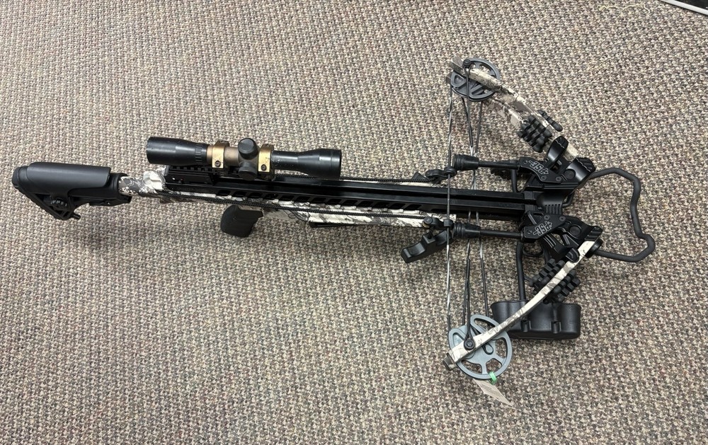 PSE Fang HD - Crossbow Package - w/ Quiver, Cocker, Scope