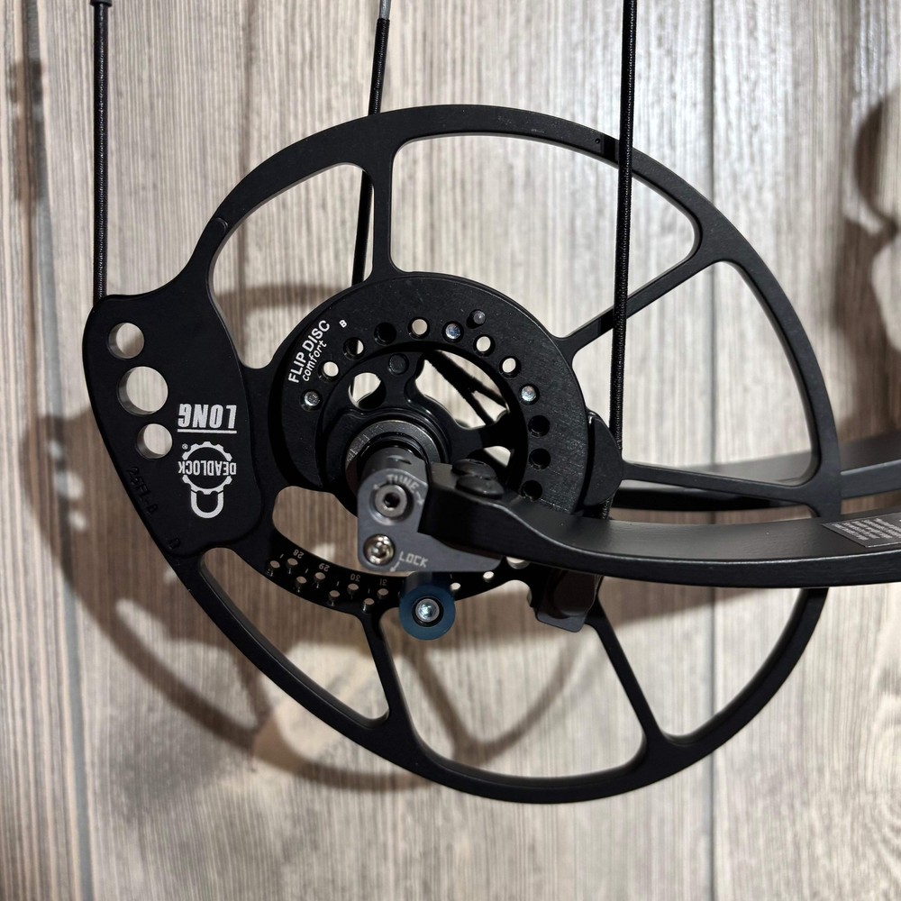 Bowtech Proven 34 LD RH Black 70#