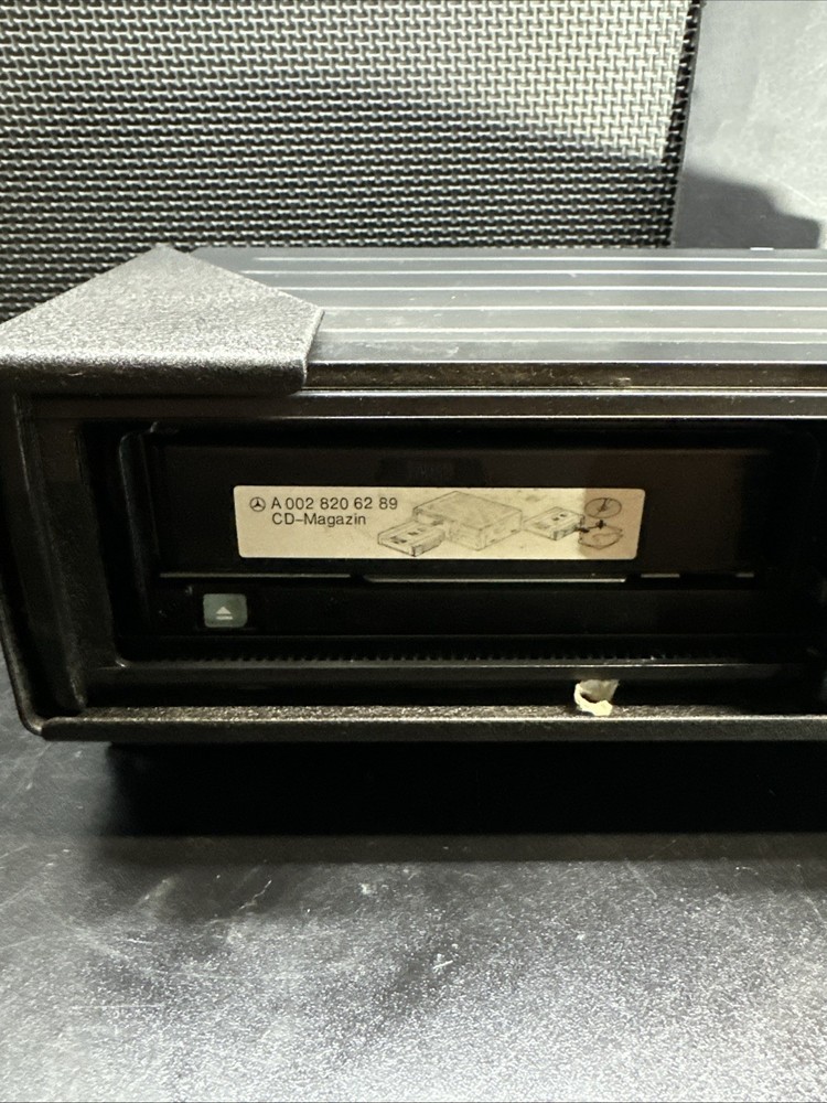 1999 Mercedes C280 CD Changer 6 Disk Player