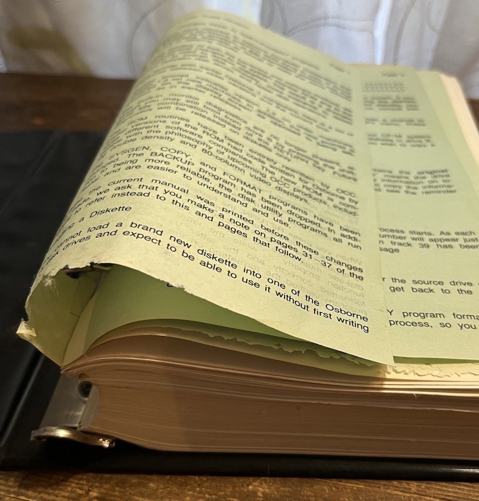 Rare 1981 Osborne 1 Computer User Reference Guide In Original Binder