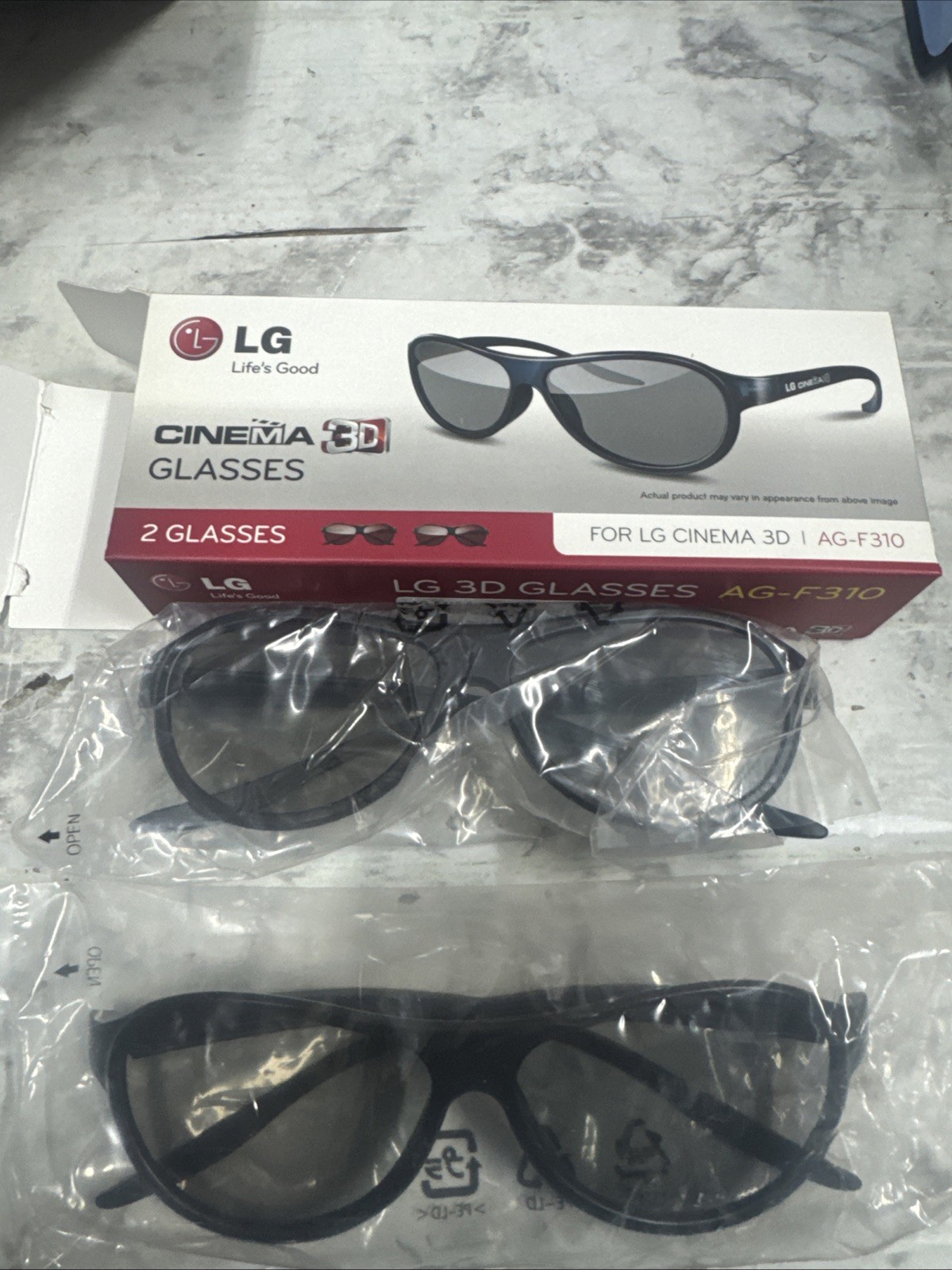 2 Pair of LG AG-F310 3D Glasses (Compatible with all LG Cinema View 3D HDTVs)