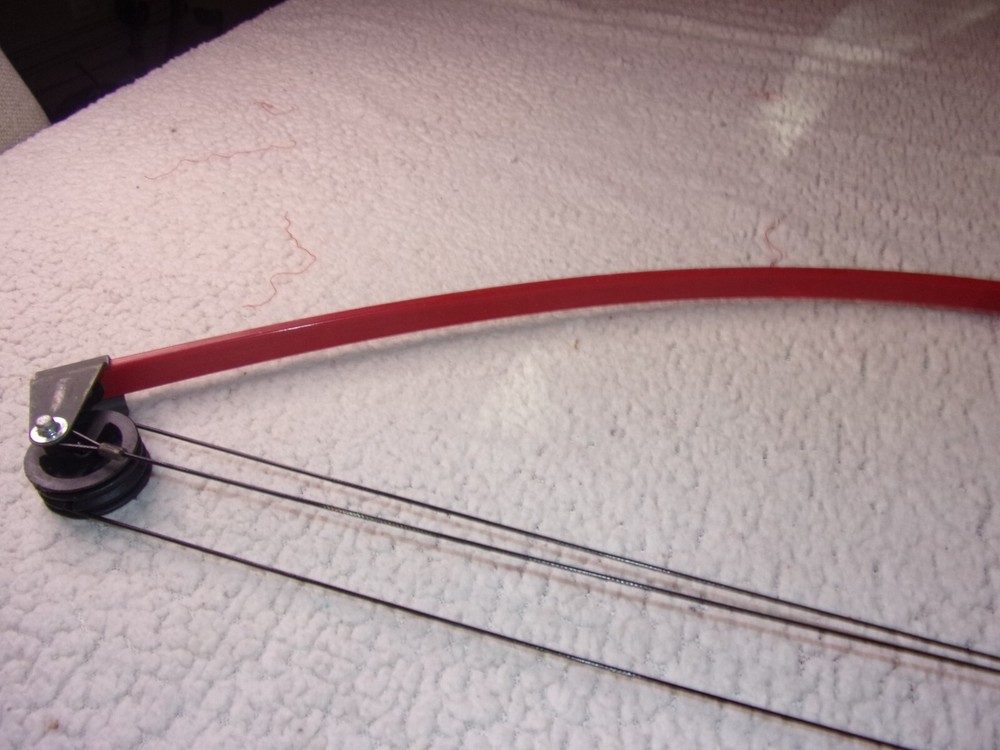 Red/Black Youth Compound Bow