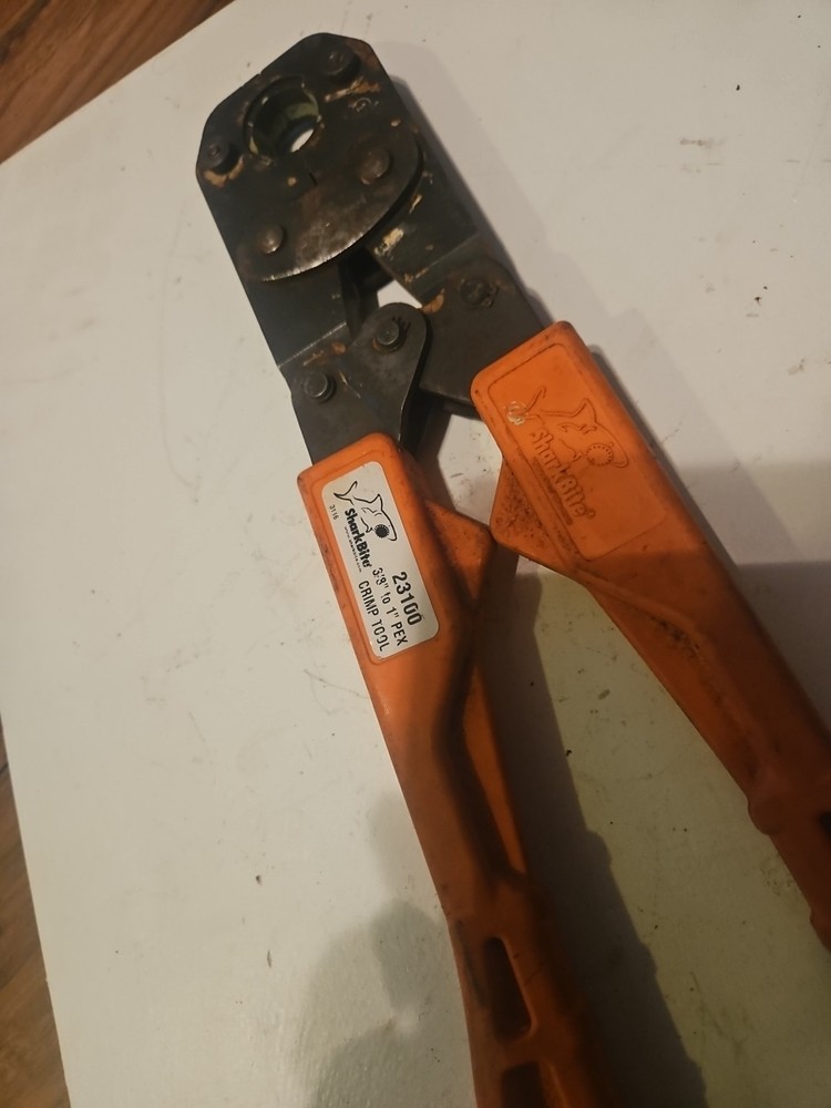 SharkBite 23100 Crimping Tool