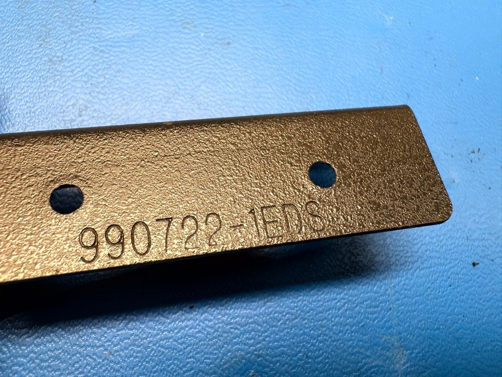 Mounting Bracket 990722-1EDS Rack Ear for Rackmountable Equipment