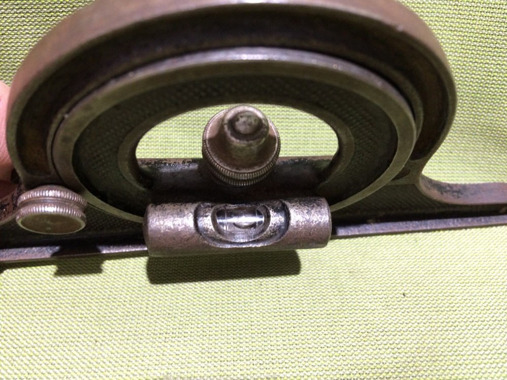 Protractor #160 Head With Bubble Level