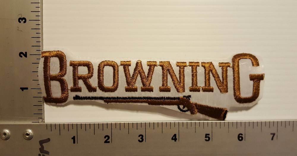 BROWNING GUNS & RIFLES  VINTAGE EMBROIDERED PATCH