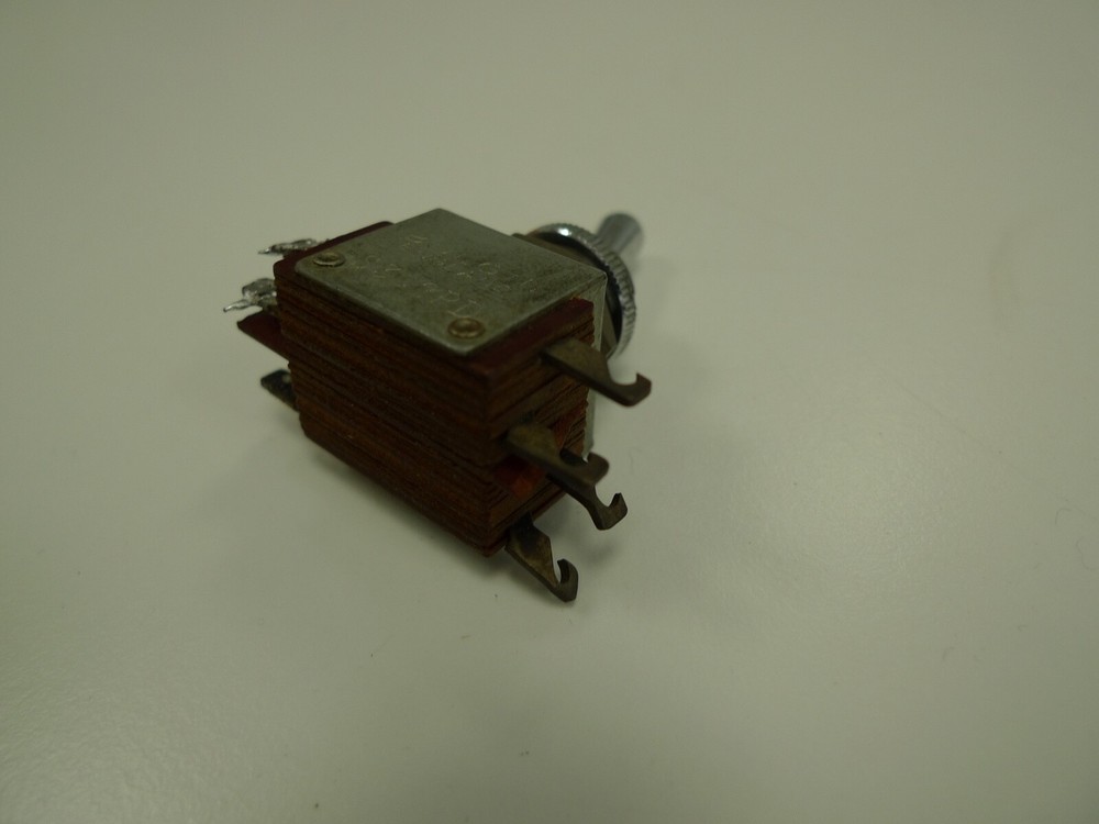 Bulgin Switch S302PD